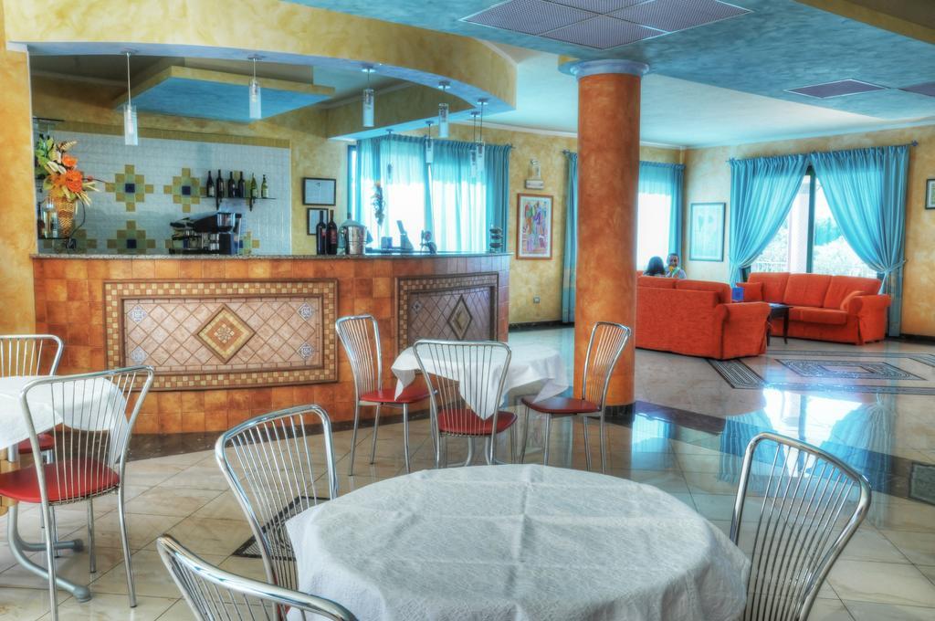 Hotel Baia Marina Orosei Eksteriør bilde